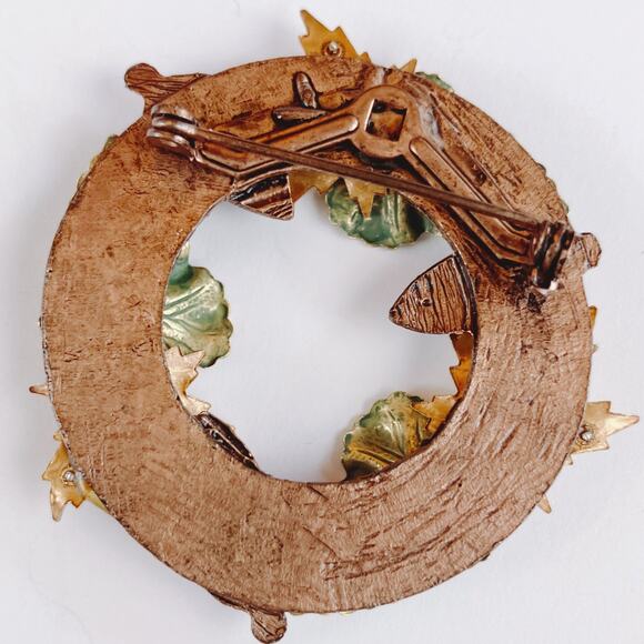 VTG Mid Century Wreath Brooch Acorn Leaf Enamel Fall Jewelry 1950s Pin - Picture 9 of 10